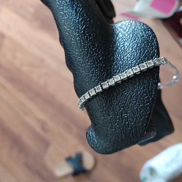 Sterling silver platinum 70 point diamond 💎 bracelet fits from 71/2 to 9 inch - Picture 2 of 4